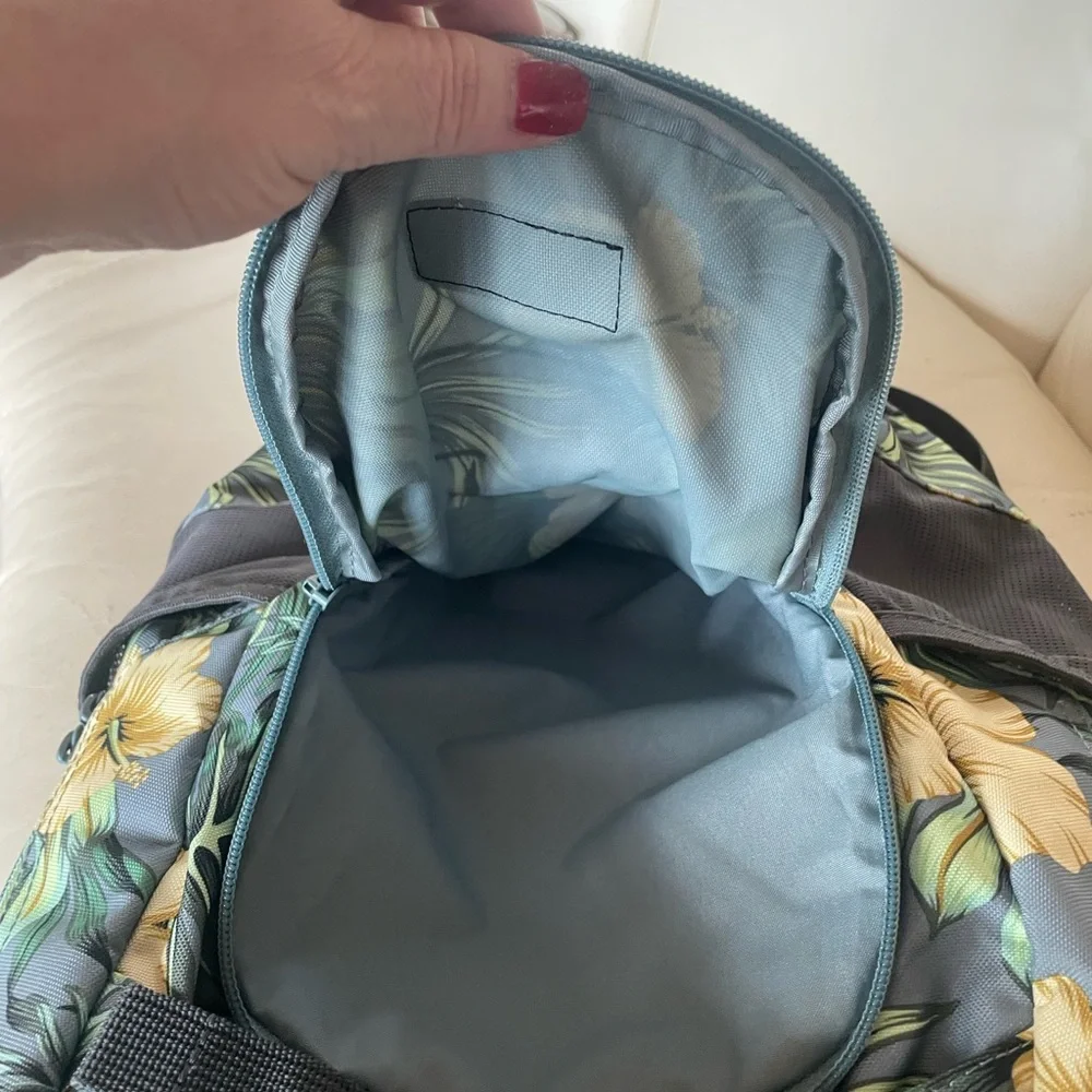 Dakine Gray and Yellow Floral Tropical Hibiscus Backpack - Tough and Stunning! - Picture 4 of 13